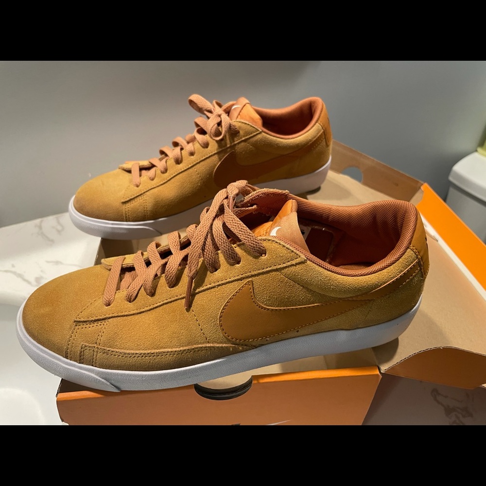 Nike Sneakers